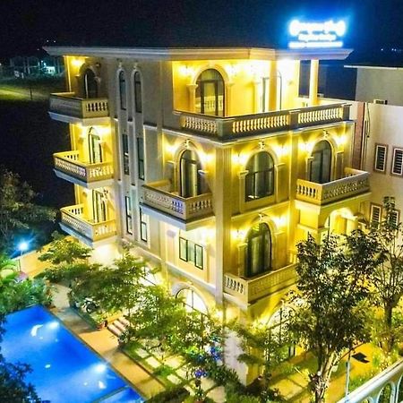 Hang Meas Boutique Hotel Kampot Bagian luar foto