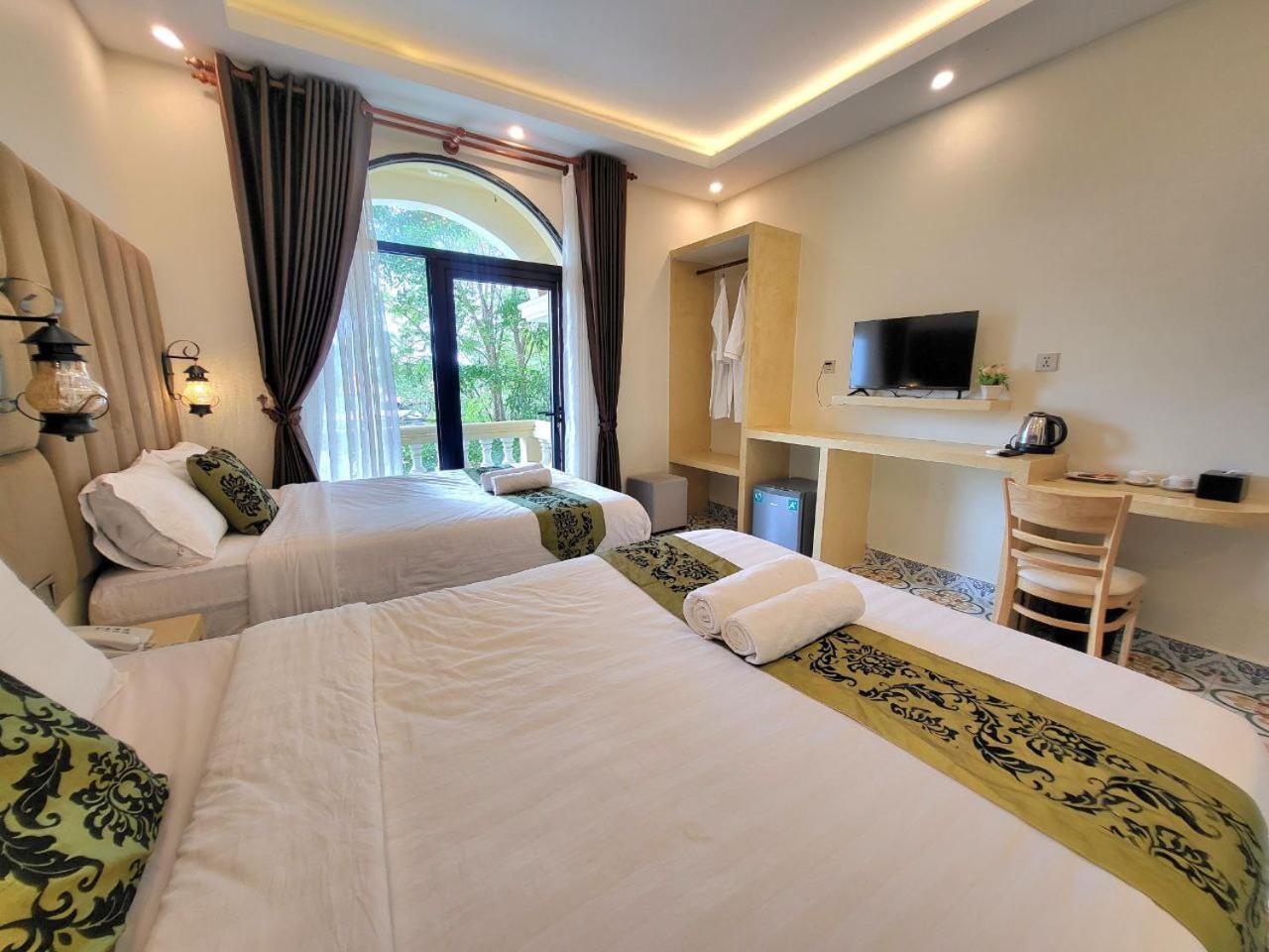 Hang Meas Boutique Hotel Kampot Bagian luar foto