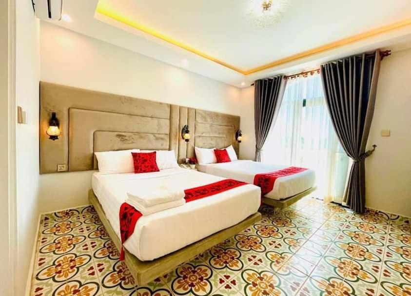 Hang Meas Boutique Hotel Kampot Bagian luar foto